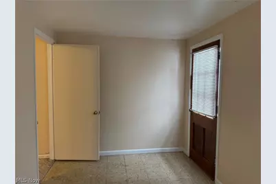 2160 Ingersoll Drive, Akron, OH 44320 - Photo 31