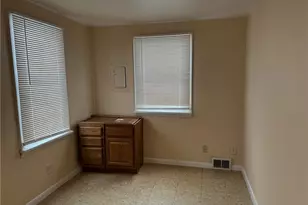 2160 Ingersoll Dr, Akron, OH 44320 - Photo 29