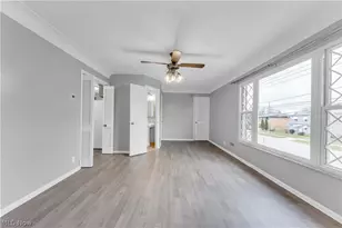 2915 Snow Rd, Parma, OH 44134 - Photo 21