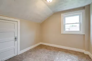 931 Lovers Ln, Akron, OH 44306 - Photo 21