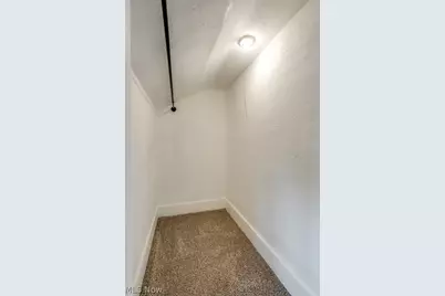 931 Lovers Lane, Akron, OH 44306 - Photo 29