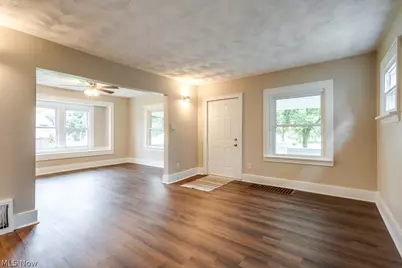 931 Lovers Lane, Akron, OH 44306 - Photo 7