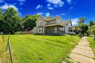 2221 9th St SW, Akron, OH 44314 - Photo 35