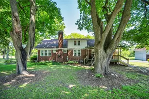 1539 Greensburg Rd, Uniontown, OH 44685 - Photo 1