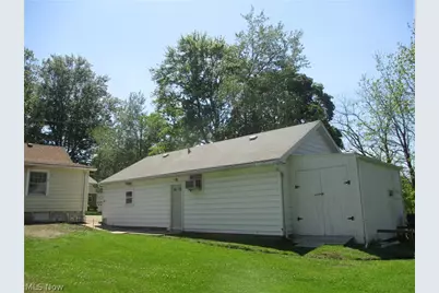 411 Eastlawn Street, Geneva, OH 44041 - Photo 23