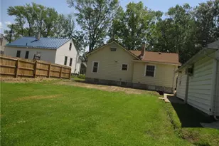 411 Eastlawn St, Geneva, OH 44041 - Photo 3