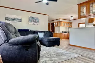 207 Polaris, Dover, OH 44622 - Photo 7
