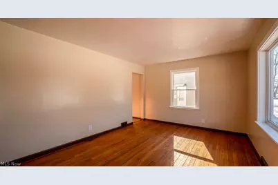 2134 Estabrook Avenue NW, Warren, OH 44485 - Photo 9