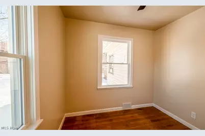 2134 Estabrook Avenue NW, Warren, OH 44485 - Photo 13