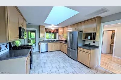 6409 Old Wood Road, Ashtabula, OH 44004 - Photo 7