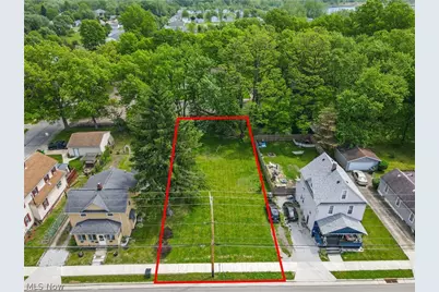 515 S Van Buren Avenue, Barberton, OH 44203 - Photo 1