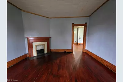 327 N 2nd Street, Coshocton, OH 43812 - Photo 9