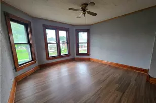 327 N 2nd St, Coshocton, OH 43812 - Photo 5