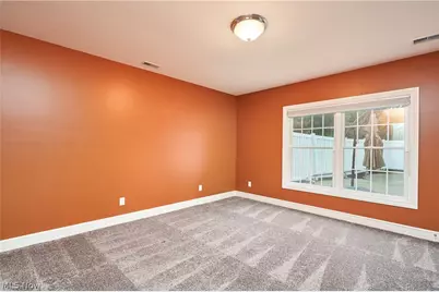 929 Hidden Valley Drive, Wadsworth, OH 44281 - Photo 35