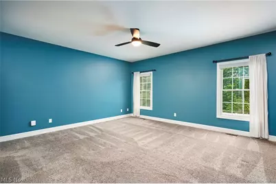 929 Hidden Valley Drive, Wadsworth, OH 44281 - Photo 17