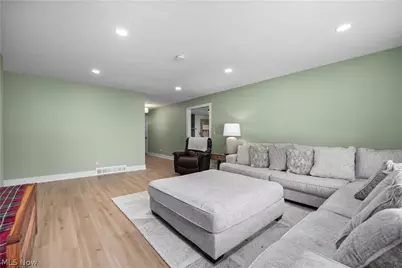 835 Columbia Drive, Amherst, OH 44001 - Photo 13