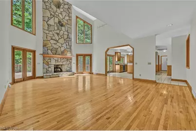 9155 Woods Way Drive, Kirtland, OH 44094 - Photo 7