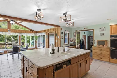 4676 Parkman Road NW, Worthington, OH 44470 - Photo 9