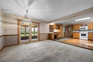 568 W Nimisila Rd, Akron, OH 44319 - Photo 11