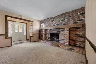 568 W Nimisila Rd, Akron, OH 44319 - Photo 7