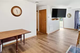 289 Elm St, Duncan Falls, OH 43734 - Photo 15