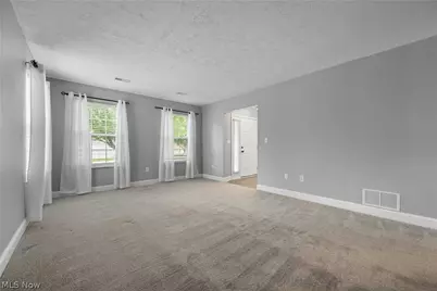 363 Casselberry Place, Twinsburg, OH 44087 - Photo 5