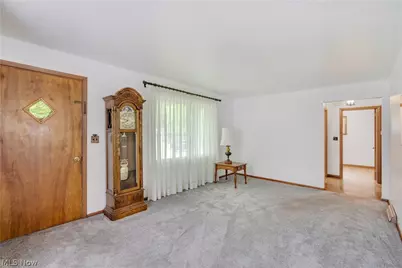 3854 Whippoorwill Lane, Youngstown, OH 44511 - Photo 5