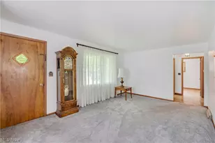 3854 Whippoorwill Ln, Youngstown, OH 44511 - Photo 5