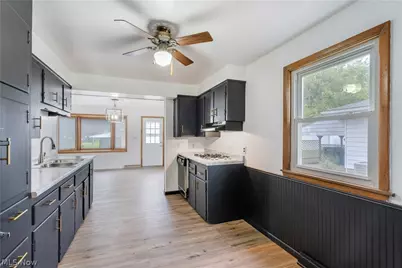 3854 Whippoorwill Lane, Youngstown, OH 44511 - Photo 7