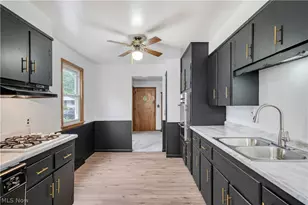 3854 Whippoorwill Ln, Youngstown, OH 44511 - Photo 9
