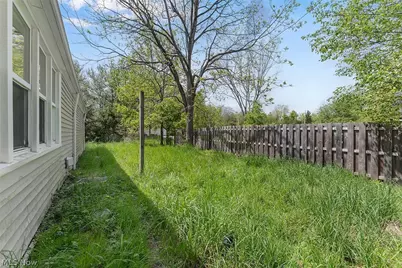 23804 Blackburn Road, Oakwood, OH 44146 - Photo 3
