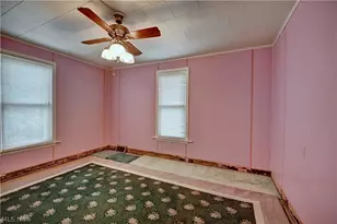 276 Factory St, Sugarcreek, OH 44681 - Photo 15