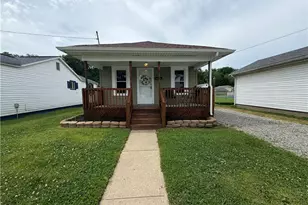 2127 Hoge Ave, Zanesville, OH 43701 - Photo 1