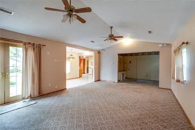 3660 Logan Circle, Akron, OH 44319 - Photo 7