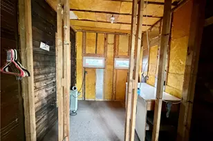 828 Broad St, Elyria, OH 44035 - Photo 17