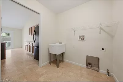 635 Durkin Way SW, North Canton, OH 44720 - Photo 15