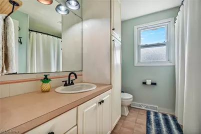 8263 Winterwood Avenue NW, North Canton, OH 44720 - Photo 21