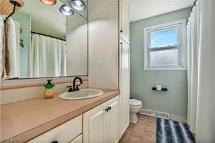 8263 Winterwood Ave NW, North Canton, OH 44720 - Photo 21