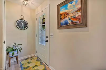 8263 Winterwood Avenue NW, North Canton, OH 44720 - Photo 9