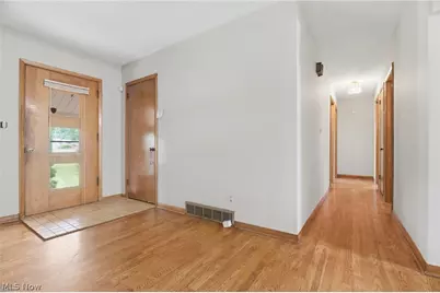 1627 Yolanda Drive, Youngstown, OH 44511 - Photo 11
