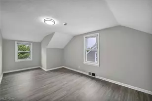1603 Winchester Rd, Lyndhurst, OH 44124 - Photo 27