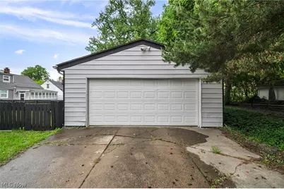 1603 Winchester Road, Lyndhurst, OH 44124 - Photo 33