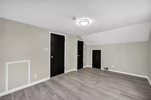 1603 Winchester Rd, Lyndhurst, OH 44124 - Photo 25