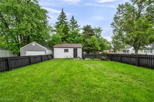 1603 Winchester Rd, Lyndhurst, OH 44124 - Photo 31