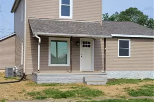 424 Tuscarawas Ave, Newcomerstown, OH 43832 - Photo 3