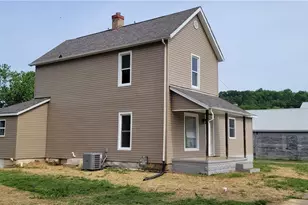 424 Tuscarawas Ave, Newcomerstown, OH 43832 - Photo 13