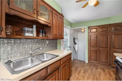 610 Princeton Avenue, Elyria, OH 44035 - Photo 13
