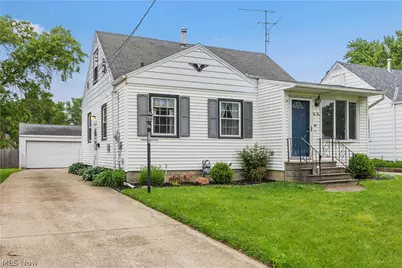 610 Princeton Avenue, Elyria, OH 44035 - Photo 1
