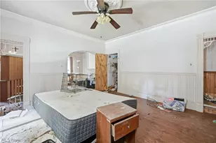 341 Canton St, East Liverpool, OH 43920 - Photo 11