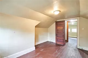 227 S Balch St, Akron, OH 44302 - Photo 23
